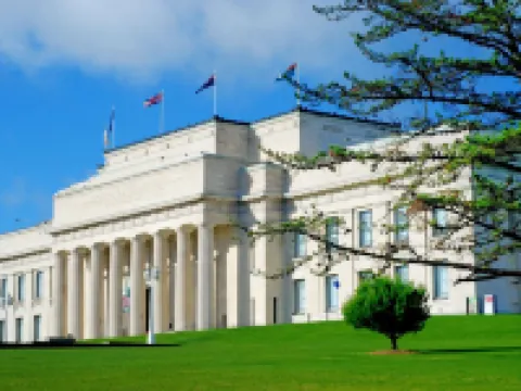 VR Queen Street Hotel & Suites Hotels near The University of Auckland