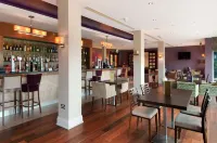 DoubleTree by Hilton Belfast Templepatrick - bar