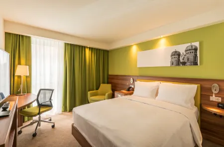 Hampton by Hilton Munich City Centre West