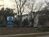 Best Western Patriots Point Hotels near USS Yorktown CV-10