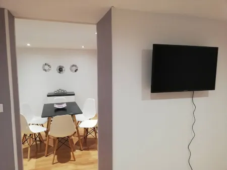 La Fère du Siècle - Spacious Apartment in City Center