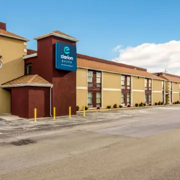 Spark by Hilton Abingdon I-81 Near Fairgrounds