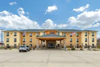 Comfort Inn & Suites Cedar Rapids North - Collins Road Hotels in Cedar Rapids