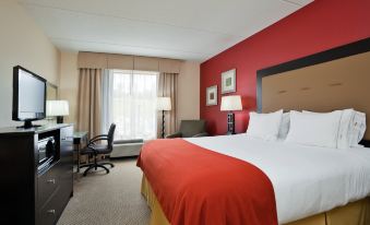 Holiday Inn Express & Suites Kodak East-Sevierville