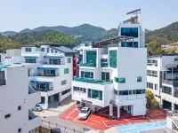 Geojae Sunstay Poolvilla 巨済孟宗竹テーマパーク周辺のホテル