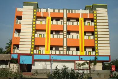 Hotel Bhavani Grand Hotéis em West Godavari