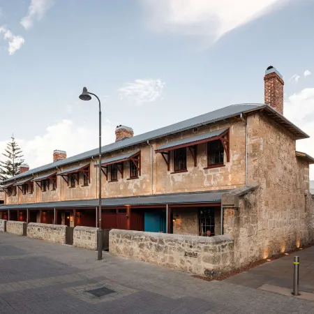 Warders Hotel by Garde