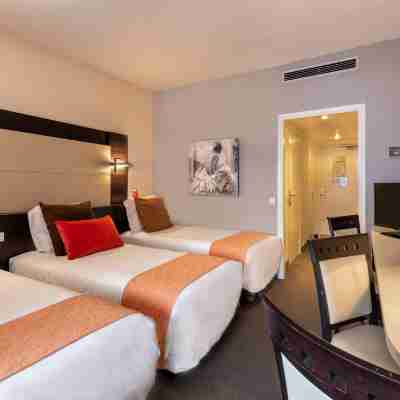 The Originals City, Hôtel Galaxie, Nice Aéroport Rooms
