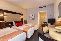 The Originals City, Hôtel Galaxie, Nice Aéroport Hotels near Saint-Laurent-du-Var Station
