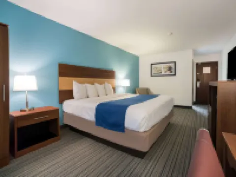 Ramada by Wyndham Effingham Hotels in Effingham