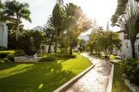 BlueBay Villas Doradas Adults Only-All Inclusive - parking