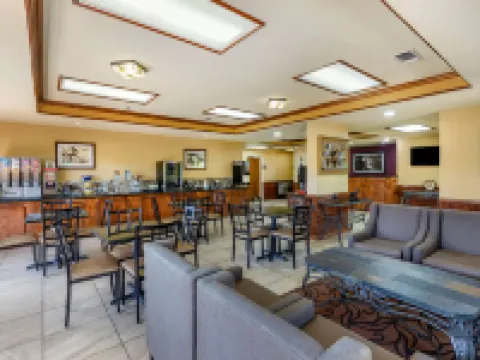 ベストウェスタン リンデール イン リンデールのホテル