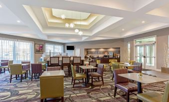 La Quinta Inn & Suites by Wyndham Panama City