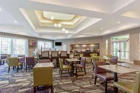 La Quinta Inn & Suites by Wyndham Panama City Hotels in Callaway