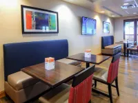 Comfort Inn & Suites Sheridan - Aamiainen