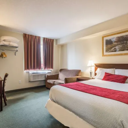 Knights Inn Orillia