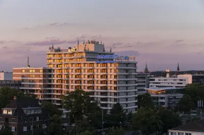 Maritim Hotel Darmstadt Hotels near RAILWAY STATION/HBF DARMSTADT RAILWAY STATION