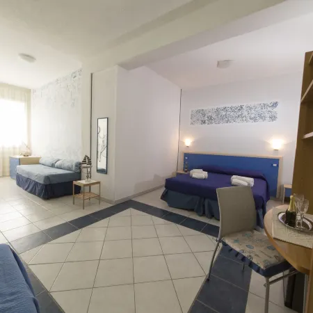 Lewis Rooms Poetto Beach