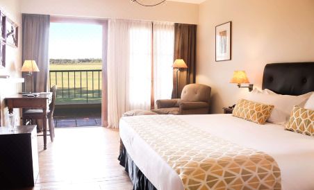 Wyndham Garden Lujan - Housity