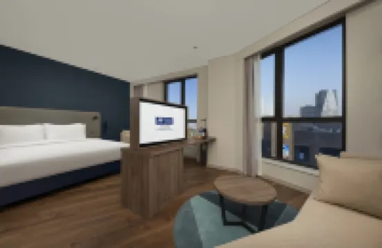 홀리데이 인 익스프레스 난퉁 노스 게이트웨이 바이 IHG 난퉁 호텔