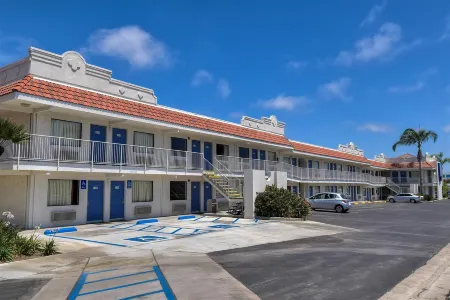 Motel 6 Carlsbad, CA - Near Legoland