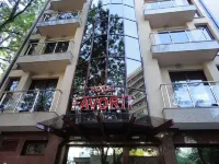 Favorit Hotel