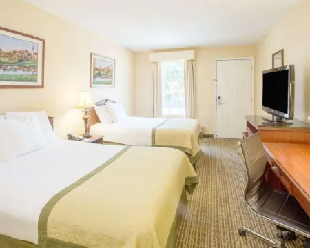 Baymont by Wyndham Dunn Hotels in Dunn