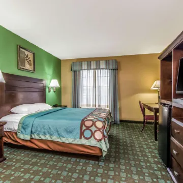 Super 8 by Wyndham Lake Charles/Sulphur Hotels near Lake Charles Power Centre