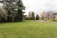 파크 뷰 ChristChurch Banstead 주변 호텔