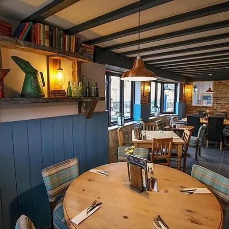 Crab and Lobster Inn