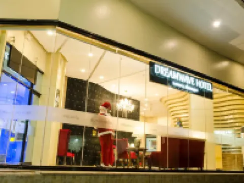 ドリームウェーブ ホテル レメリ レメリーのホテル