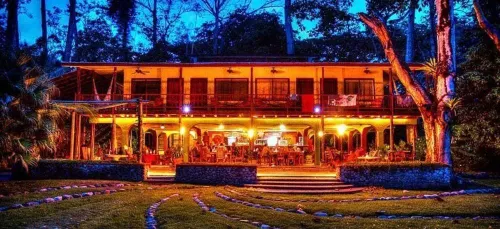 Iguana Lodge Beach Resort and Spa