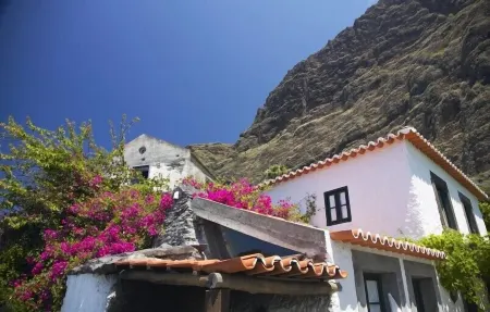 Faja Dos Padres Отели рядом с достопримечательностью «Igreja de Sao Bento»