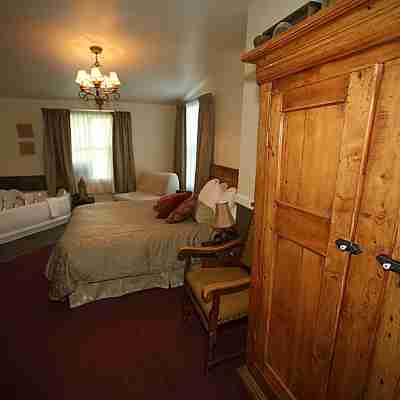 Auberge de La Tour du Lac Rooms