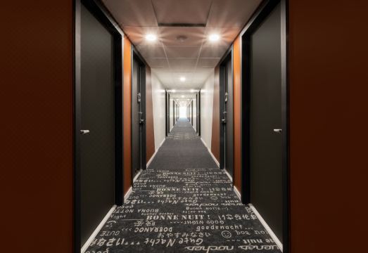 니옹 호텔 실내 전경