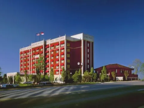 O.Henry Hotel - 4-Star