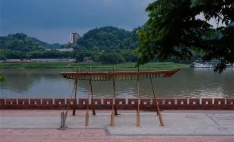 Leshan dream building Xiaoju boutique B & B