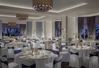 Royal Savoy Hotel and Spa - breakfast