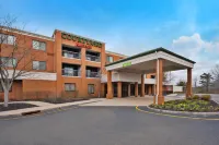 Courtyard West Orange فنادق في Montclair