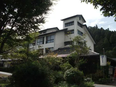 Miyagase Resort Ryokan Miharu Hôtels à proximité de : Miyagase Lake