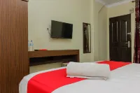 RedDoorz @ Malalayang 2 Manado