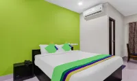 Treebo Hotel Mobi VIP Airport Hotels near Lokpriya Gopinath Bordoloi International Airport