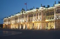 Dom Boutique Hotel クルーザー オーロラ周辺のホテル