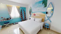 Uniq Hotel