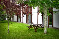 Castle Oaks House Hotel Hotels near Dromoland Castle