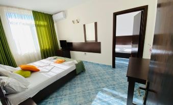 Marea Neagra Executive Rooms