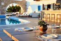 Vigla Hotel - Pools