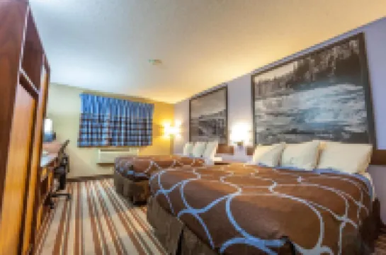 ซูเปอร์ 8 โดยวินดัมคามลูปส์ออนเดอฮิล