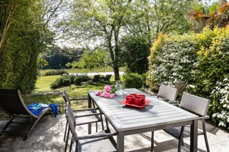 Château des Cinq Cantons Отели в г. Лориоль-дю-Конта