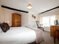 Boot & Shoe Inn Hotels in Hutton